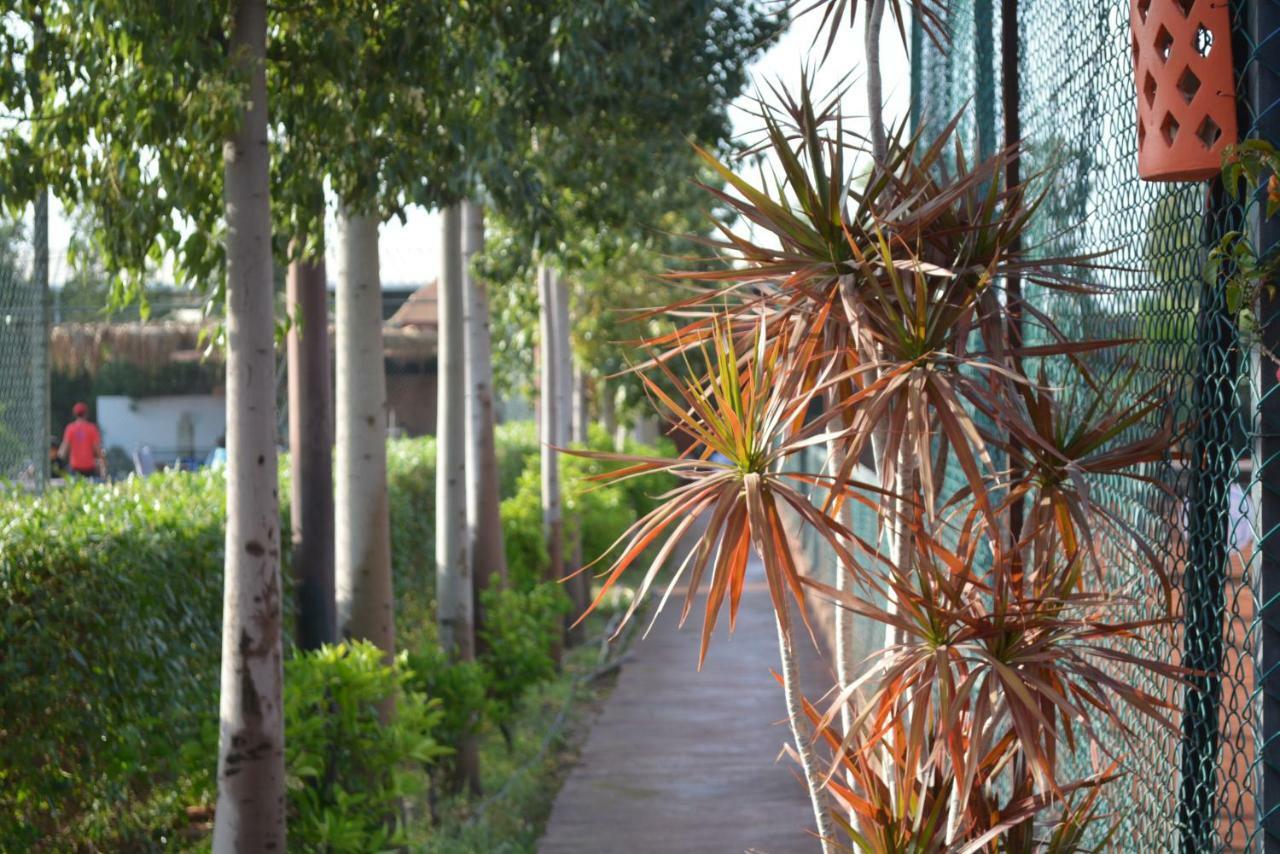 L'Auberge De Tennis Msc Oulad Lahsene Exterior photo